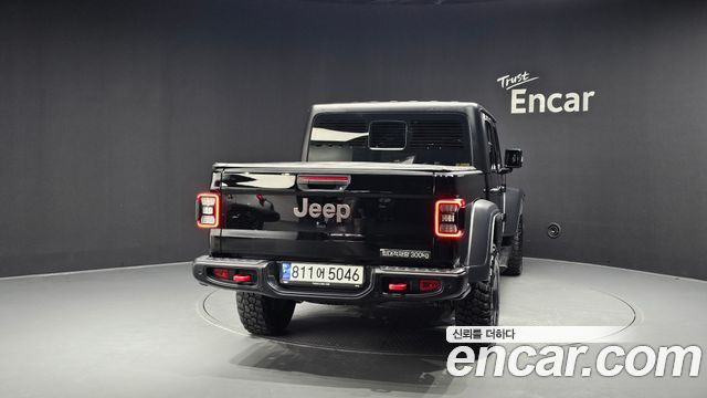 Jeep Gladiator 2023 — photo 4