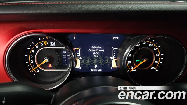 Jeep Gladiator 2023 — photo 11