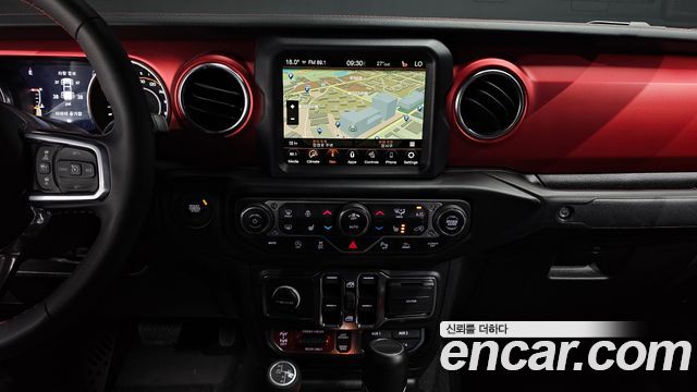 Jeep Gladiator 2023 — photo 20