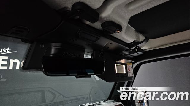 Jeep Gladiator 2023 — photo 32