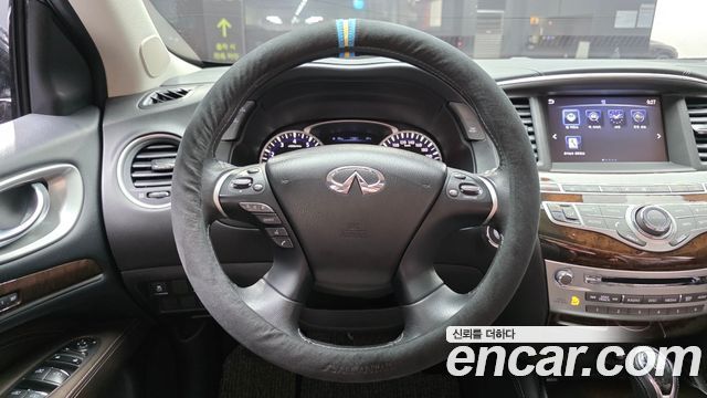Infiniti QX60 2018 — photo 13