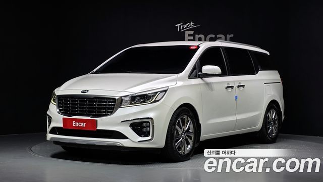 Kia Canival 2020 — photo 1