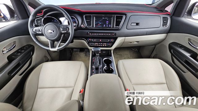 Kia Canival 2020 — photo 10