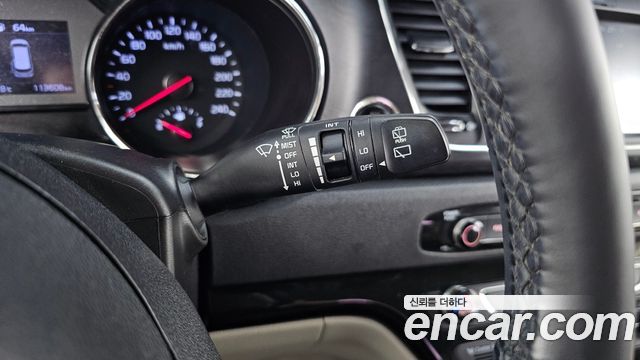 Kia Canival 2020 — photo 21