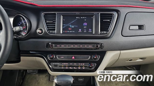 Kia Canival 2020 — photo 22