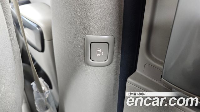 Kia Canival 2020 — photo 29
