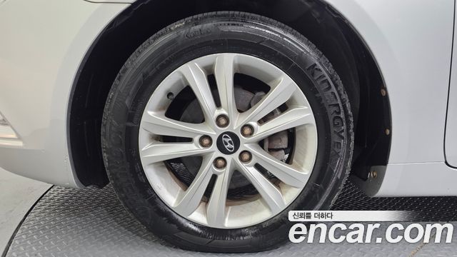 Hyundai Sonata 2010 — photo 5