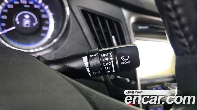 Hyundai Sonata 2010 — photo 15
