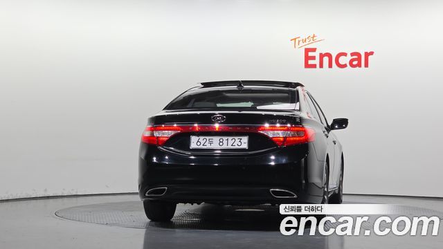 Hyundai Grandeur 2011 — photo 4