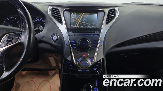 Hyundai Grandeur 2011 — photo 16