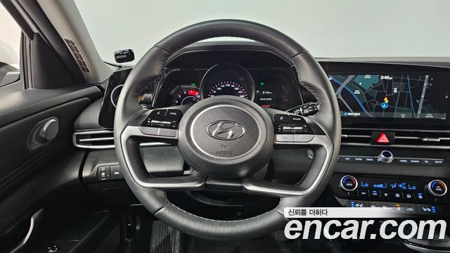 Hyundai AVANTE 2023 — photo 18