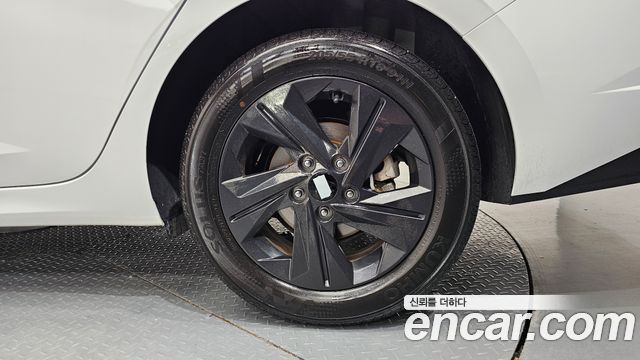 Hyundai AVANTE 2023 — photo 7