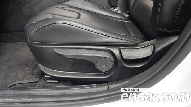 Hyundai AVANTE 2023 — photo 31