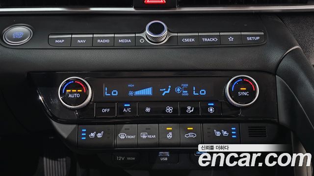 Hyundai AVANTE 2023 — photo 35