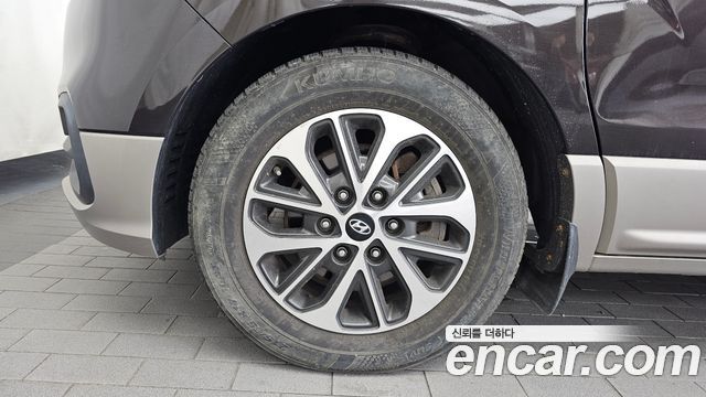Hyundai Starex 2019 — photo 5