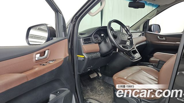 Hyundai Starex 2019 — photo 13