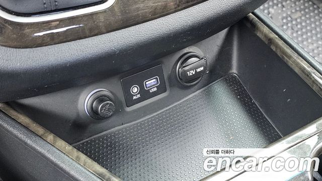 Hyundai Starex 2019 — photo 24