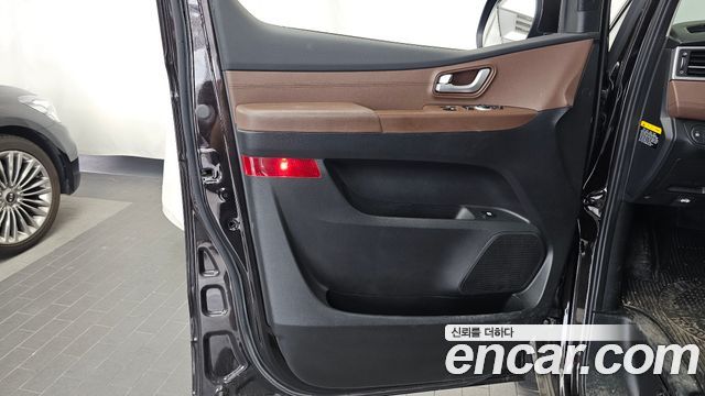 Hyundai Starex 2019 — photo 14