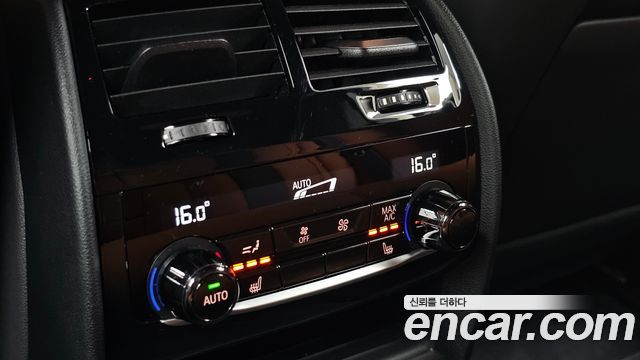 BMW M5 2022 — photo 24
