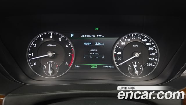 Genesis EQ900 2016 — photo 8