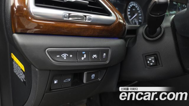 Genesis EQ900 2016 — photo 16