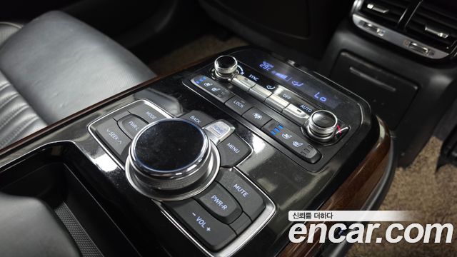 Genesis EQ900 2016 — photo 19