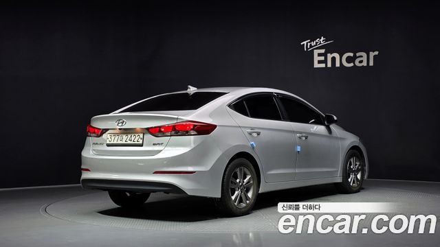 Hyundai AVANTE 2017 — photo 2