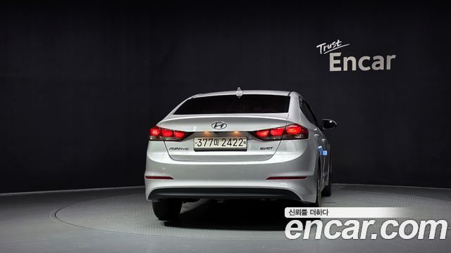 Hyundai AVANTE 2017 — photo 4