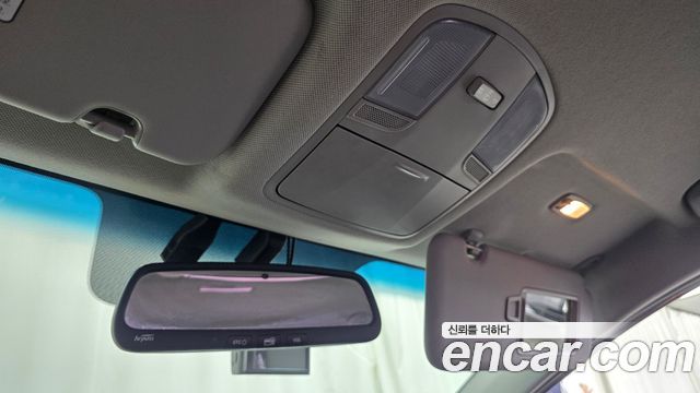 Hyundai AVANTE 2017 — photo 17
