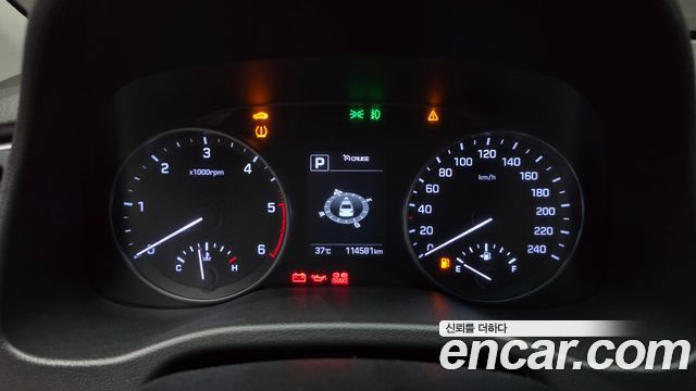 Hyundai AVANTE 2016 — photo 8
