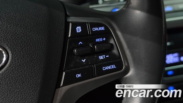 Hyundai AVANTE 2016 — photo 14