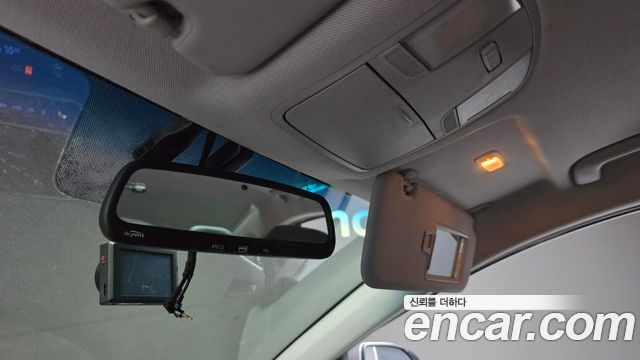 Hyundai AVANTE 2016 — photo 19