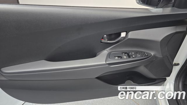 Hyundai Veloster 2018 — photo 14