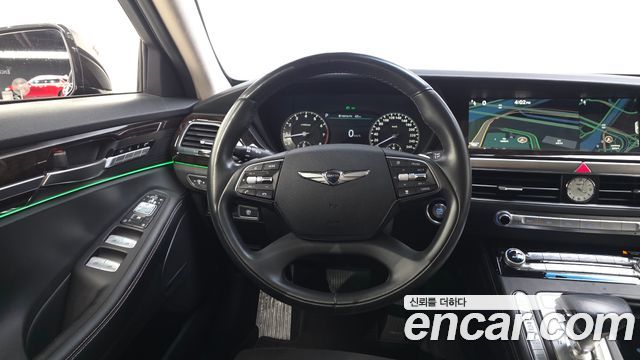 Genesis G90 2019 — photo 18