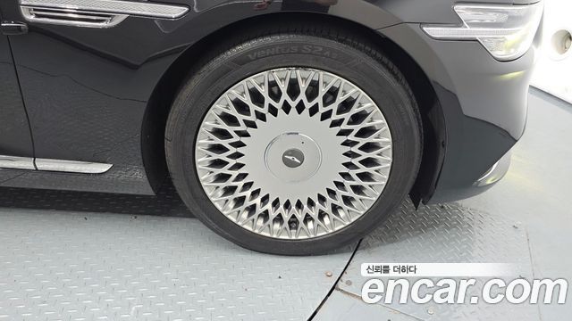 Genesis G90 2019 — photo 7