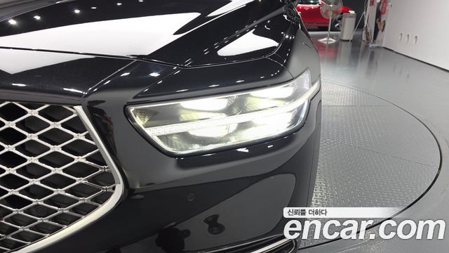 Genesis G90 2019 — photo 8