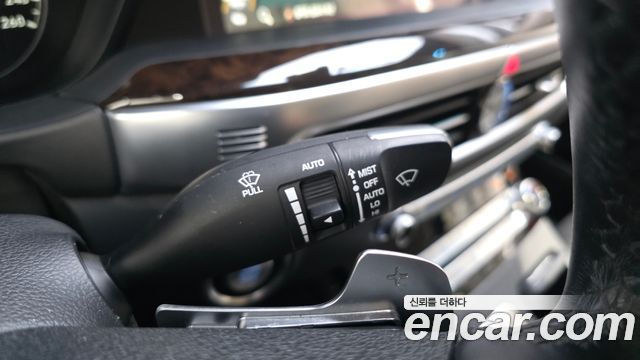 Genesis G90 2019 — photo 29