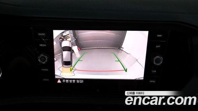 Volkswagen Jetta 2023 — photo 20
