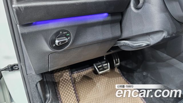 Volkswagen Jetta 2023 — photo 25