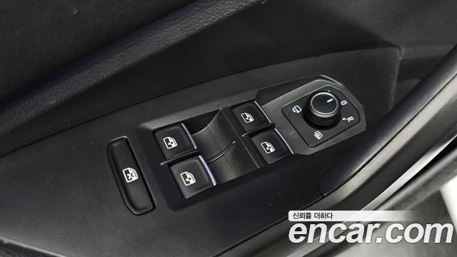 Volkswagen Jetta 2023 — photo 28