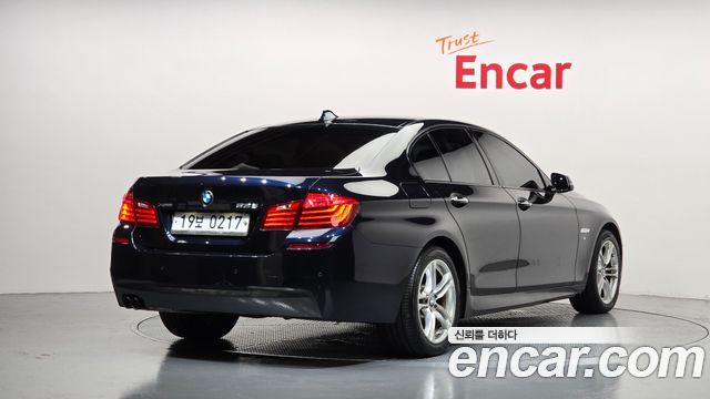 BMW 5-Series 2016 — photo 2