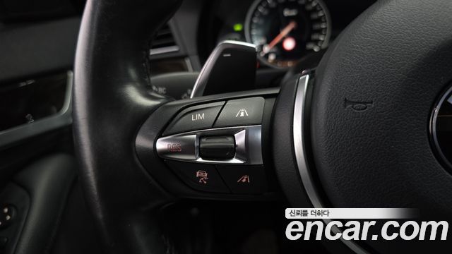 BMW 5-Series 2016 — photo 15