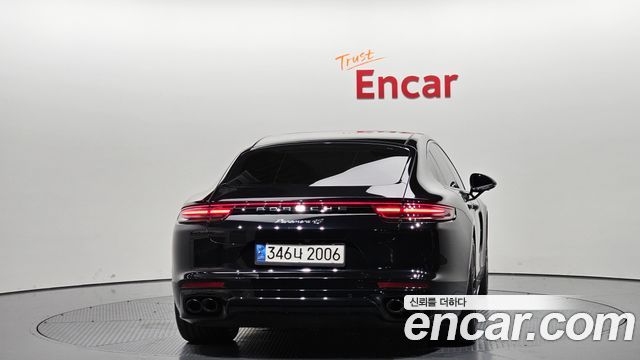 Porsche Panamera 2018 — photo 4