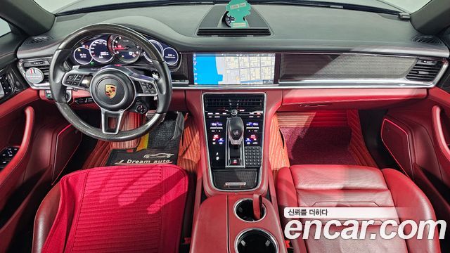 Porsche Panamera 2018 — photo 10