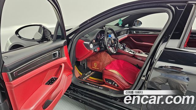 Porsche Panamera 2018 — photo 13