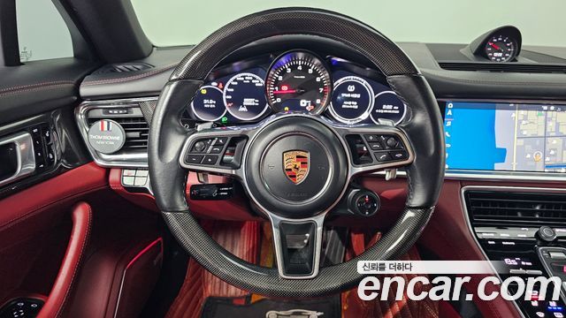 Porsche Panamera 2018 — photo 19
