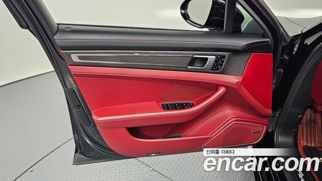 Porsche Panamera 2018 — photo 14
