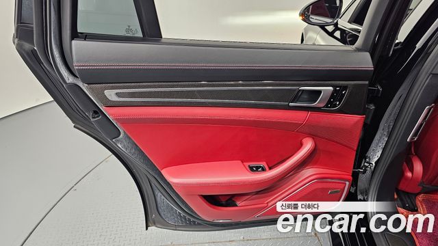 Porsche Panamera 2018 — photo 15