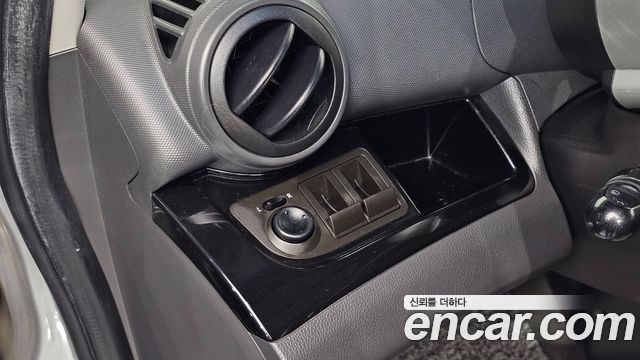 Chevrolet Korea Spark 2012 — photo 16