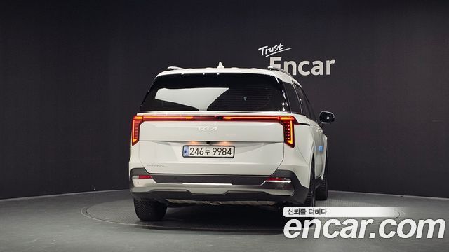 Kia Canival 2025 — photo 4